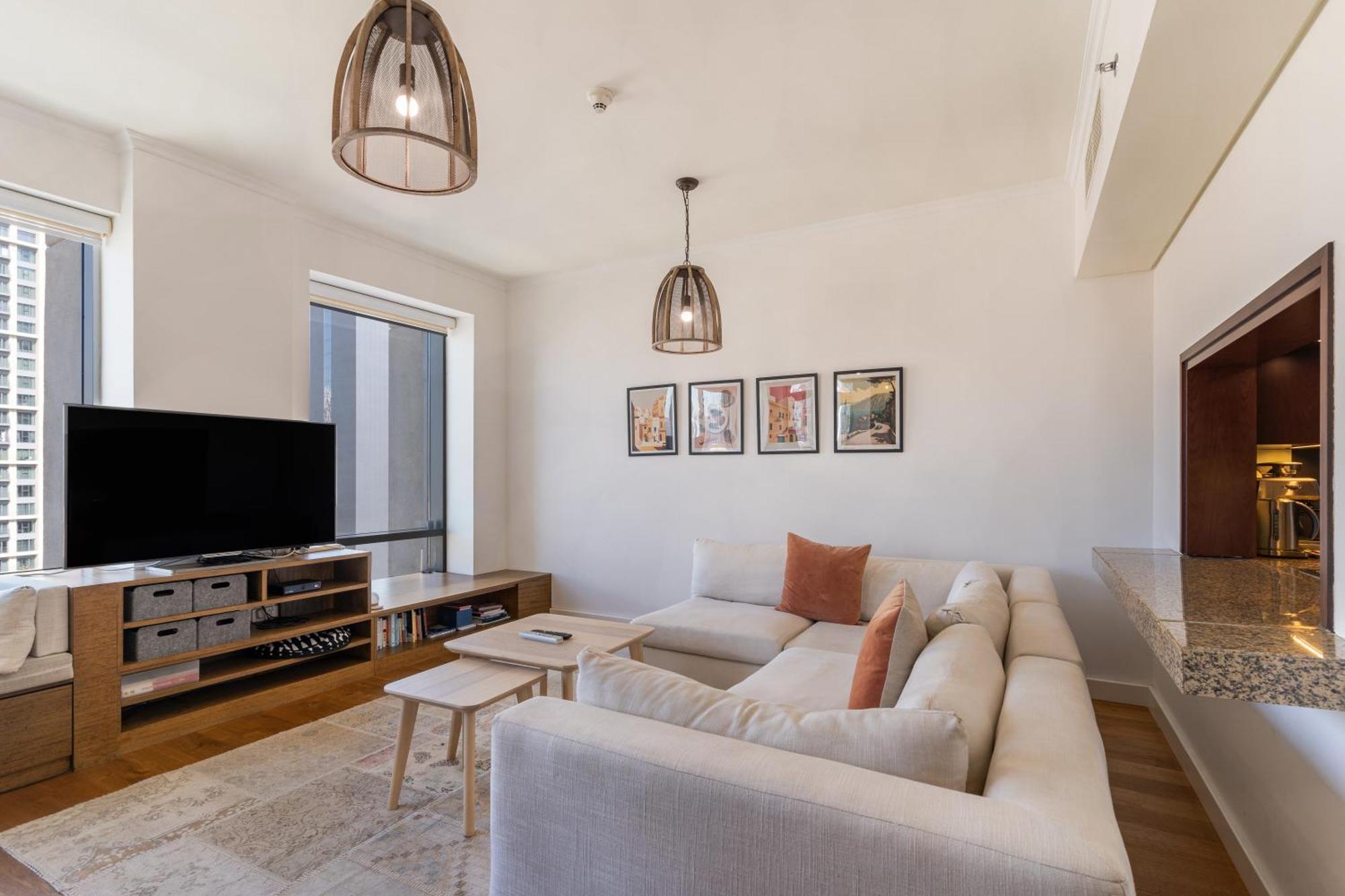 Chic 2Br Apartment, Prime Location Near Dubai Mall - Allsopp&Allsopp Exterior photo
